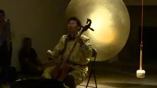 Mus&eacute;e R&eacute;attu, Arles - Mathias Duplessy et les 3 violons du monde. 13 juillet 2013