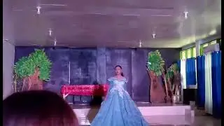 Elizabeth and Bes scene