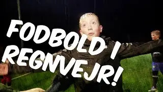 U11-spillere vurderer fodbold i regnvejr