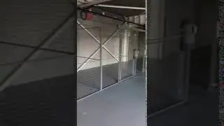 Chantier cloisons grillag&eacute;es