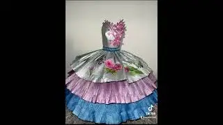 Centro de mesa en papel crepe