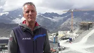06 2a  Zermatt construction d une telecabine hors norme