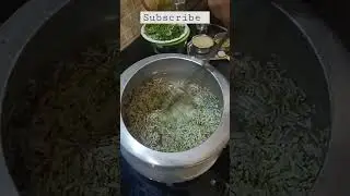 Green Moong Dal Or Chawal ki Khichdi with Spring Onion/GreenDal&Rice Khichdi in Cooker with4Whistles