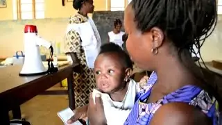 Impfkampagne gegen Polio und Masern in der DR Kongo