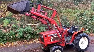 Yanmar YM1602D 4WD Compact Tractor & Power Loader