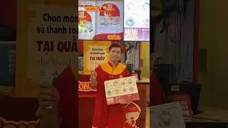 Nh&igrave;n v&agrave;o video n&agrave;y&hellip; bụng bạn c&oacute; r&eacute;o l&ecirc;n chưa? Đố kh&aacute;ch y&ecirc;u đ&acirc;y l&agrave; m&oacute;n g&igrave; ạ? 😉 #banhbeo