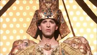 AKENAT&Oacute;N (Phelim McDermott, Estados Unidos, 2019) TRAILER INTERNACIONAL