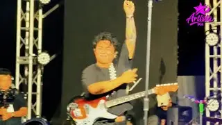 ZACK TABUDLO NAG SPRAY NG PABANGO SA STAGE DAHIL MAASIM
