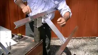 Solar panel side of pole/post mount kit. Can also work for top of pole.