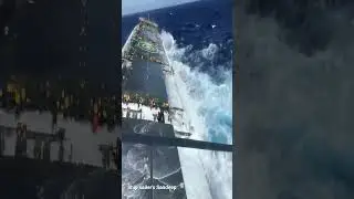 Ship Sailing in Rough Weather#shortsvideo #roughweather #ytshorts #shipinstrom