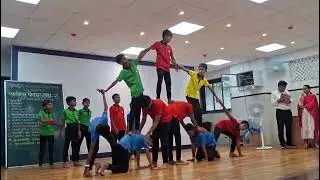 Human pyramid 