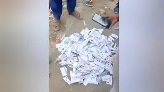 Sarairanjan News | Thousands of VVPAT slips found thrown away in Samastipur | Samastipur VVPAT Sl...