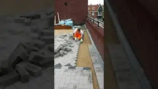 Parkeerplaatsen bestraten Amsterdam #shorts