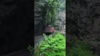Dangerous road in china 😯 #china #roadsinchina