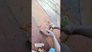 Old-School Wood Splitting with Chisel &ndash; Traditional Hand Woodworking Technique