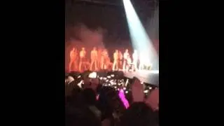 2NE1's I Love You lap dance #AONManila