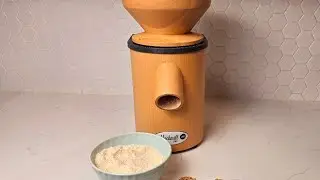 Unboxing the Mockmill lino 200 and talking about whole grains and their benefits