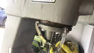 How To Take Off Internal Gear 59 T On Hobart D300 | របៀប​ដោះ​ Mixer Donut