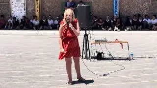 HEATWAVE in CAPE TOWN | Pastor Lucinda speaking at an elementary school assembly in Cape Town