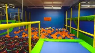 jumping world sharpstown
