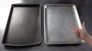 Dark vs light Baking Pans [ Cake Decorating For Beginners ]