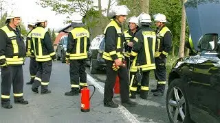 Schmorbrand im Motorraum (Langenholthausen, Balve, Garbeck)