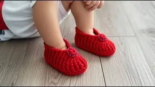 How to make A Crochet Baby Shoes  ( Right Handed ) step by step with the pattern into the subtitle.