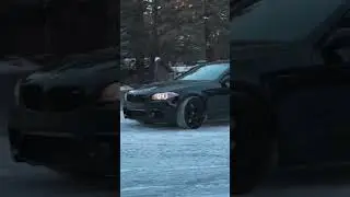 BMW M5 snow drift