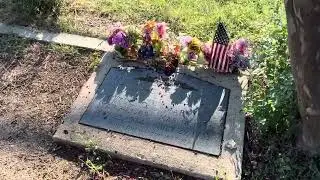 Gravesite of Clyde Barrow (Bonnie & Clyde) in Dallas, Texas - August 3, 2025