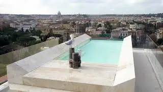 Realizzazione piscina a sbalzo su attico a Roma