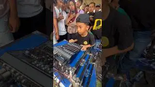 маленький гоночный звукорежиссер #звуковаясистема #короткоевидео