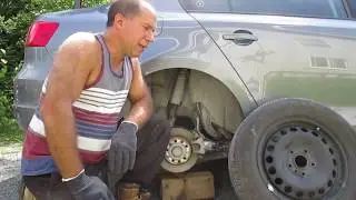 How to check for a broken belt in a tire