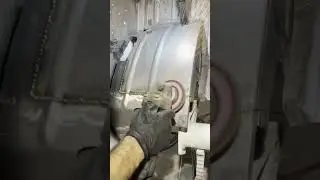 Vw Bus wheel-well rust repair #vwbus #restoration #rustrepair #carrestoration #bodywork #satisfying