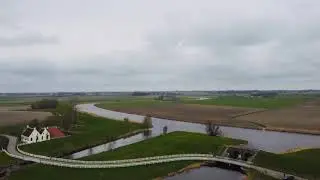 Aduarderzijl en het Reitdiep vanuit de lucht