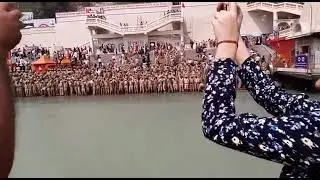 Indian police and itbp slogan de rahi hai har ki padi ke pas haridwar