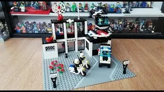 LEGO 6386 Vintage Town Police Command Base Police Headquarters from 1986!