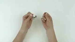 Stride PR - How to change the dome on your BTE hearing aid