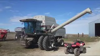 2001 GLEANER R72 For Sale