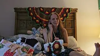 Finish it Friday 17:  The granny square tote bag lined and finished 