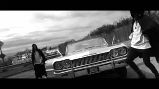 The Doppelgangaz - Roll Flee (feat. Tnava) [Official Video]