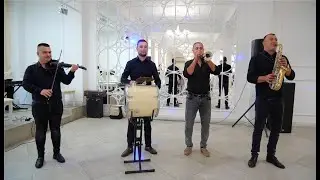 Formația Universal Band!