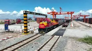 Las+importaciones+y+exportaciones+totales+de+bienes+de+China+alcanzaron+un+récord+de+45,47+billones+
