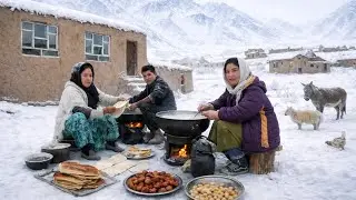 A Normal Day in a Harsh Winter Village | How Village People Cook Outside in Freezing Winter