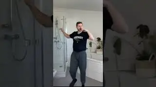 V&auml;ter morgens im Bad 😂