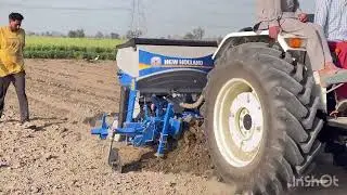 Makki Bed Planter on 5620 4wd ( New Holland Maize Planter )