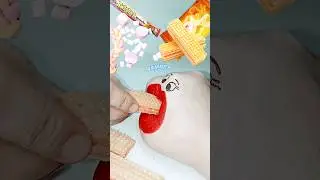 Handy eating Marshmallow and wafers 🤤 #asmreatingshow #shortsviral #marshmallowasmr #mukbang