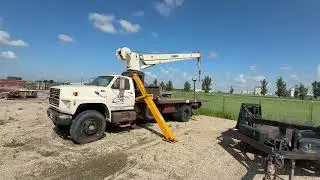 85 Ford F8000 Single Axle Truck