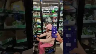 Did he deserve it? #viral #explorepage #fyp #pov #prank #moneyprank #socialexperiment