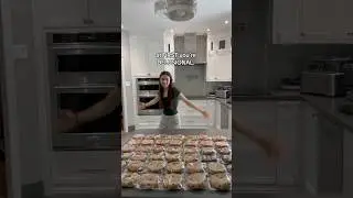 COOKIE GIVEAW** now live on my INSTAGRAM: bakedbyalyssa._ GO ENTER 🥳🥳 #cookies #viral #smallbiz