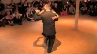 Elina Roldán y Ramiro Gigliotti - Maipo - Juan D'Arienzo